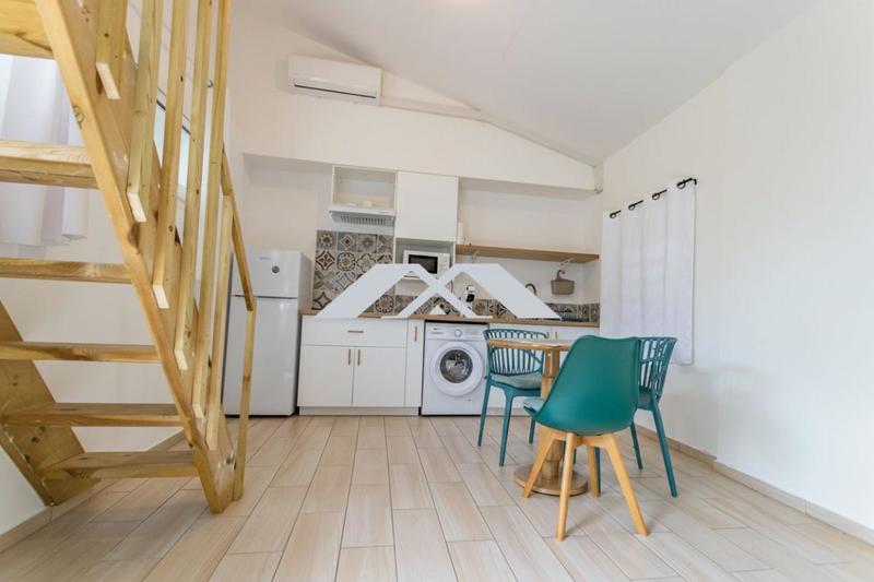 Studio - 30 m² - 1 pièce