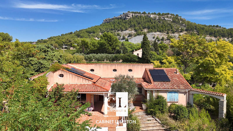 Villa - 295 m² - 5 pièces