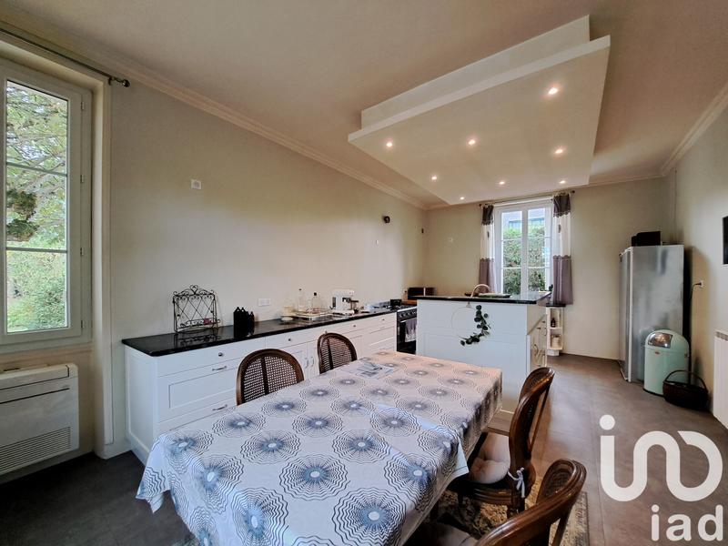 Maison - 194 m² - 5 pièces