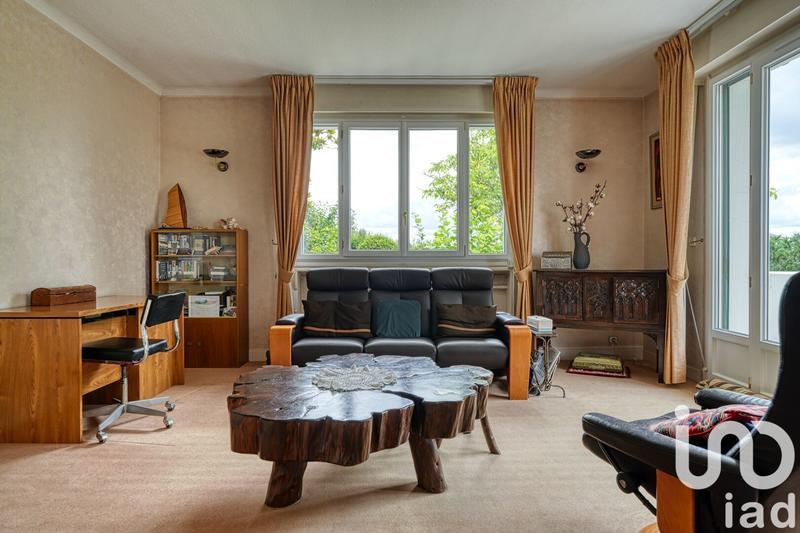 Maison - 223 m² - 8 pièces