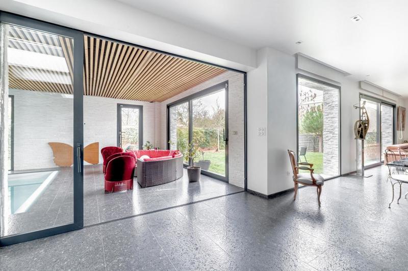 Maison d'architecte - 325 m² - 7 pièces