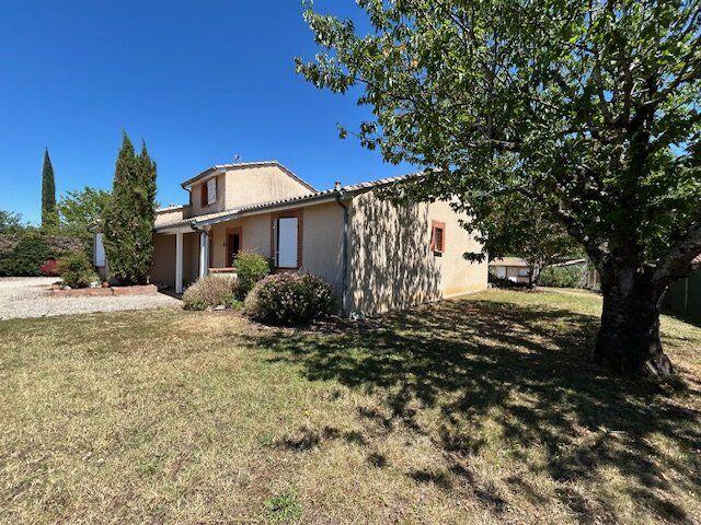 Maison - 137 m² - 5 pièces