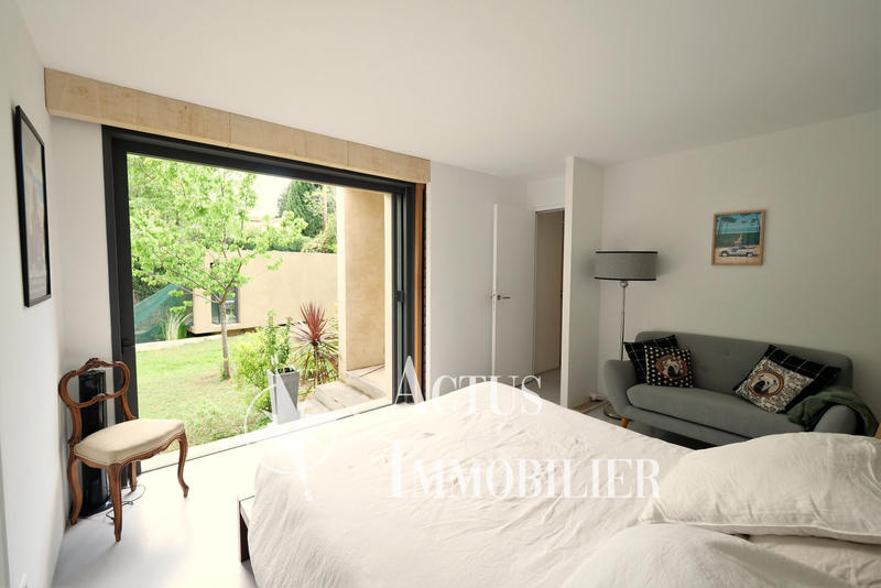 Maison - 182 m² - 6 pièces