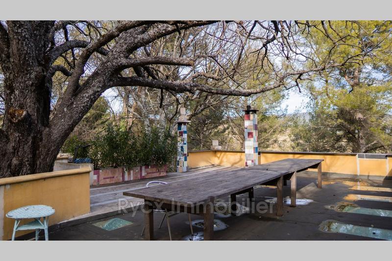 Maison - 400 m² - 14 pièces