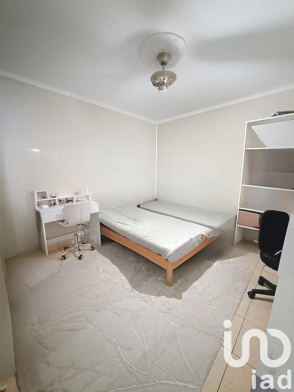 Maison - 175 m² - 12 pièces