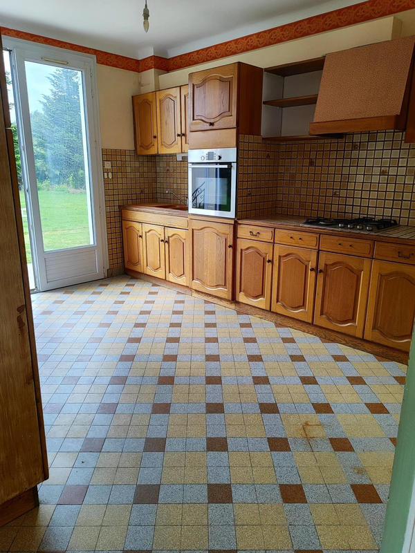 Maison traditionnelle - 92 m² - 4 pièces