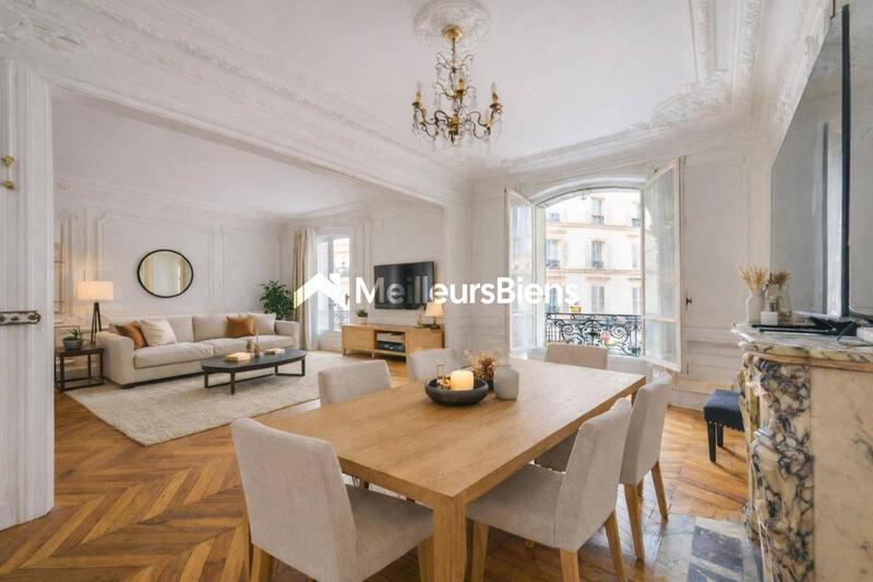 Appartement - 120 m² - 5 pièces