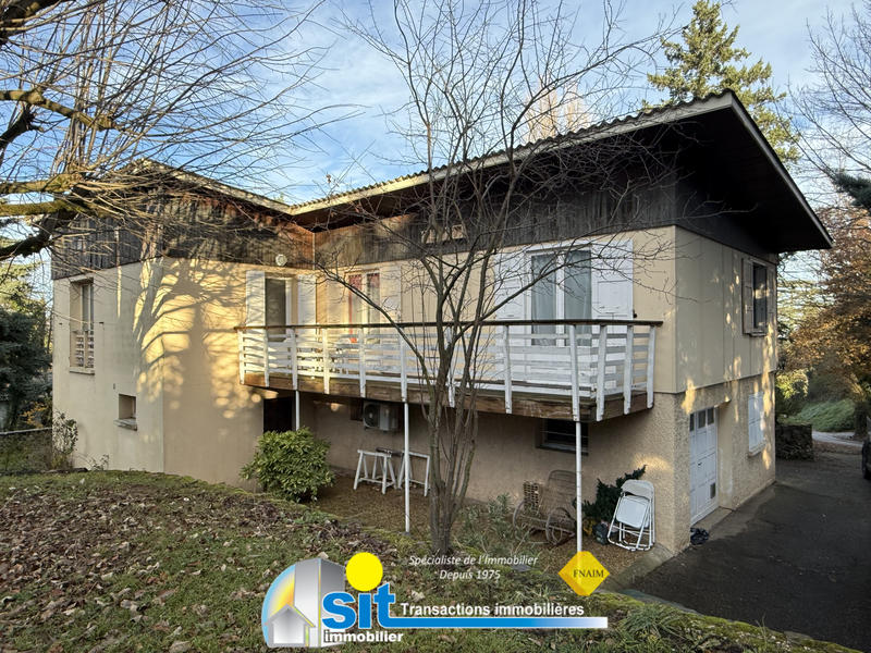 Maison - 170 m² - 8 pièces