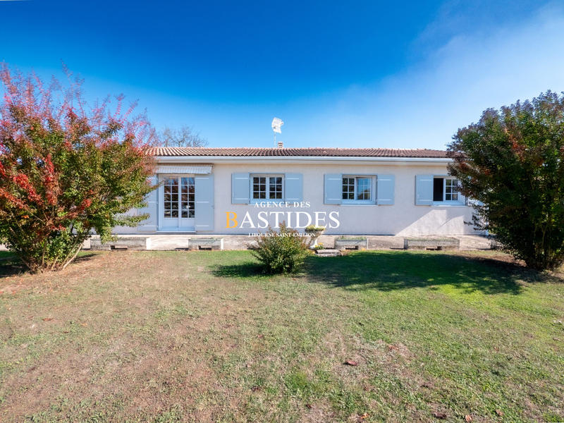 Maison traditionnelle - 111 m² - 5 pièces