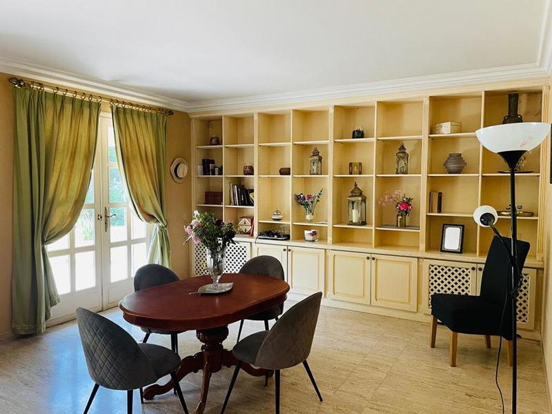 Maison - 190 m² - 7 pièces