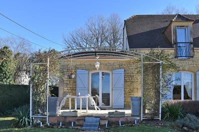 Maison - 201 m² - 5 pièces