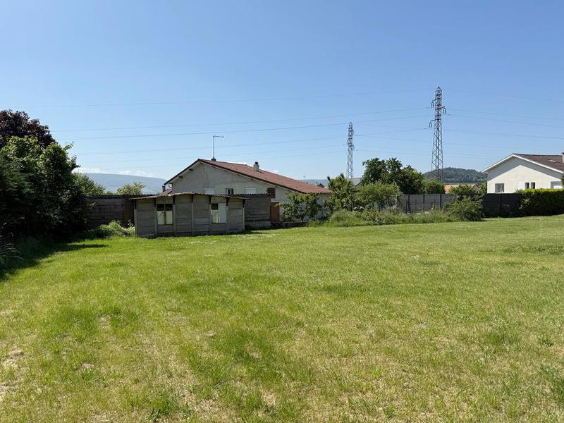 Terrain constructible - 1 000 m²