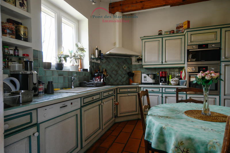 Maison - 230 m² - 6 pièces