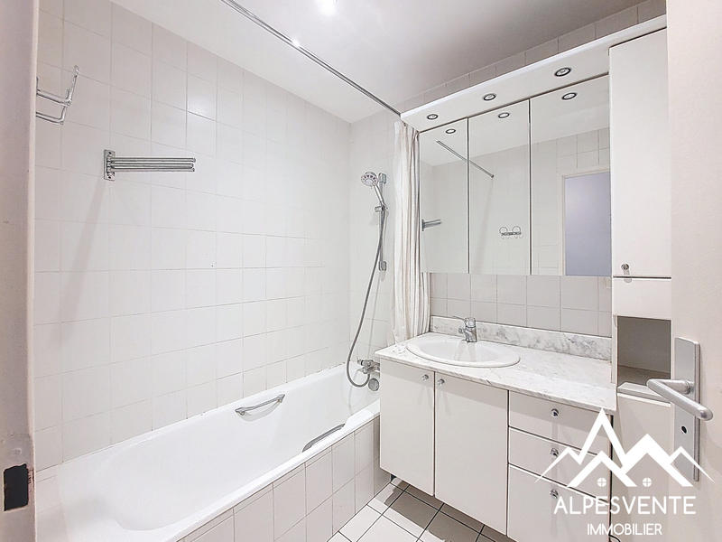 Appartement - 102 m² - 4 pièces