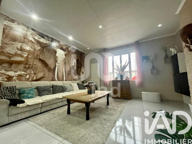 Maison - 277 m² - 8 pièces