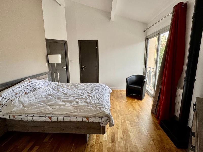 Maison - 223 m² - 7 pièces