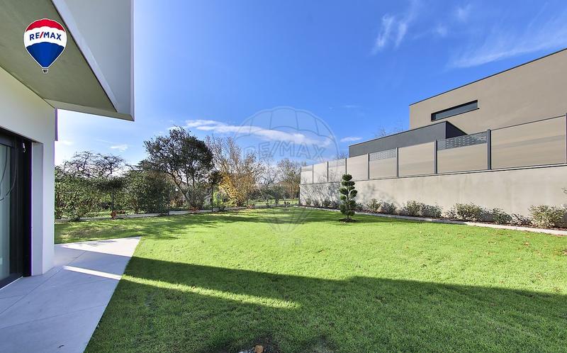 Villa - 185 m² - 6 pièces