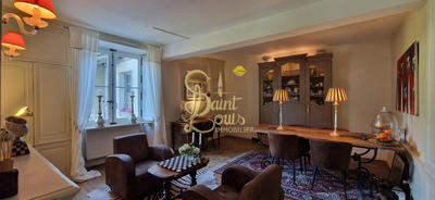 Maison - 208 m² - 7 pièces