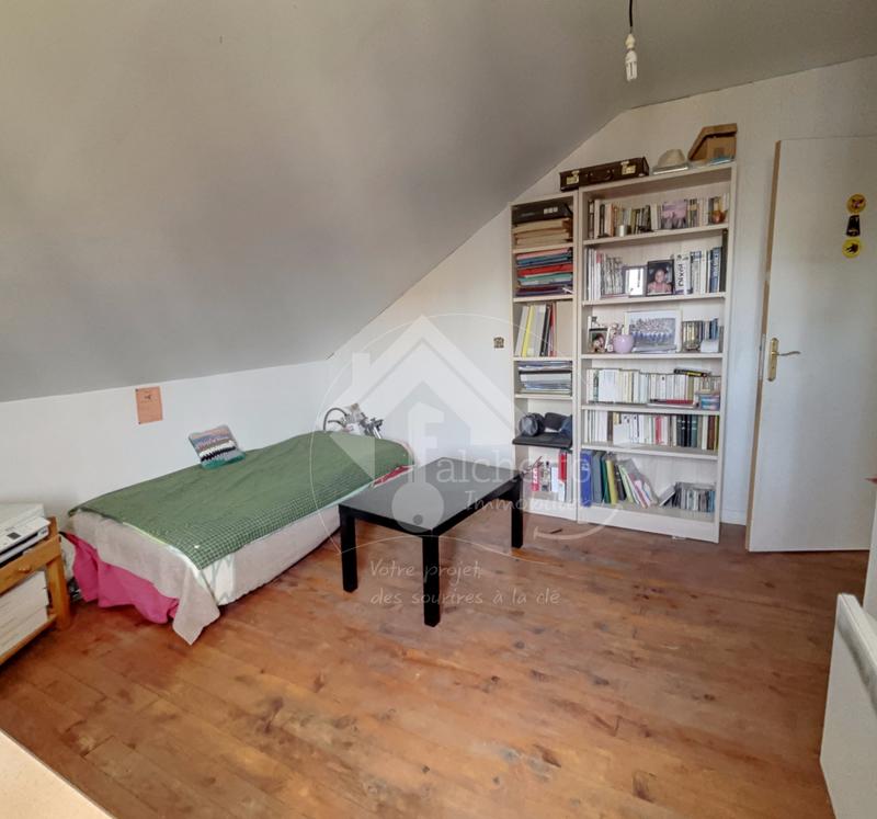 Maison - 170 m² - 8 pièces