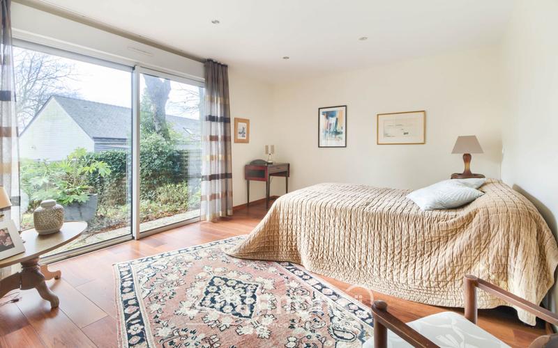 Maison traditionnelle - 205 m² - 6 pièces