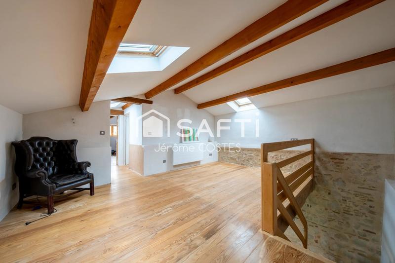 Maison - 205 m² - 6 pièces