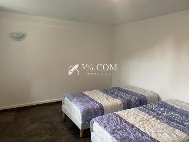 Maison - 630 m² - 25 pièces