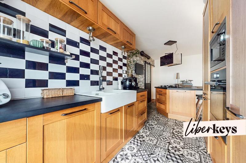 Appartement - 87 m² - 3 pièces