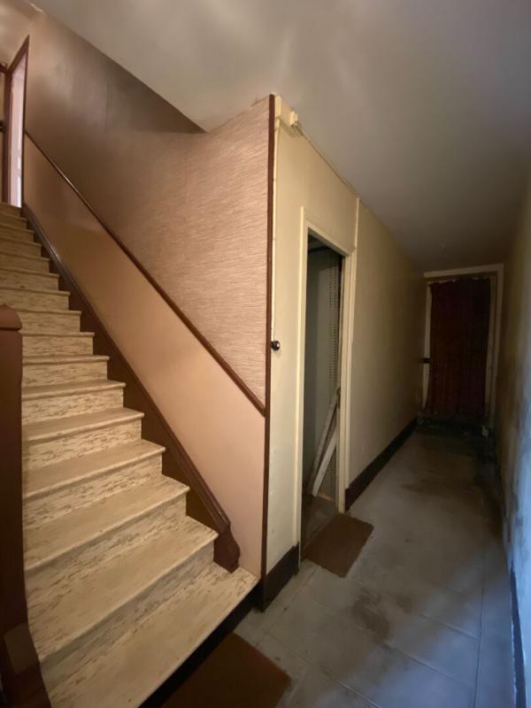 Maison - 300 m² - 15 pièces