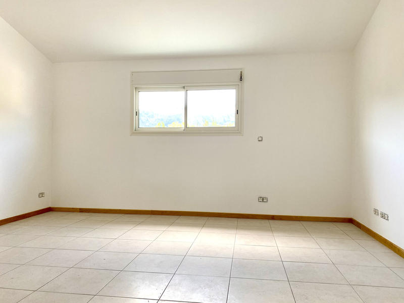 Local commercial - 231 m²