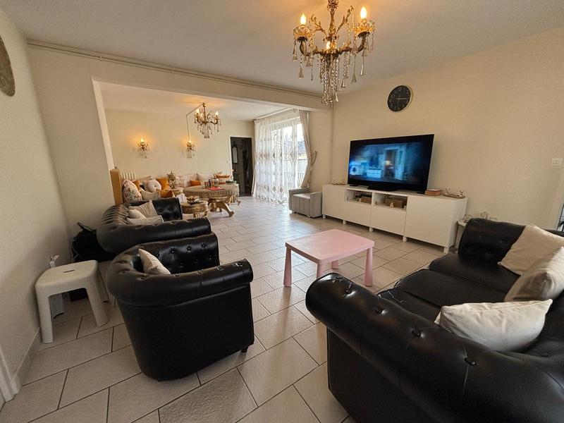 Maison - 150 m² - 7 pièces