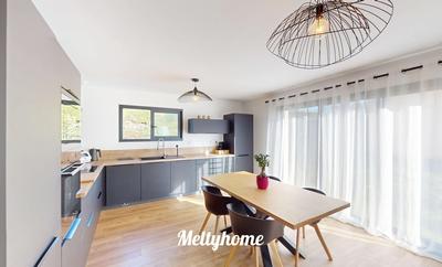 Maison - 84 m² - 4 pièces