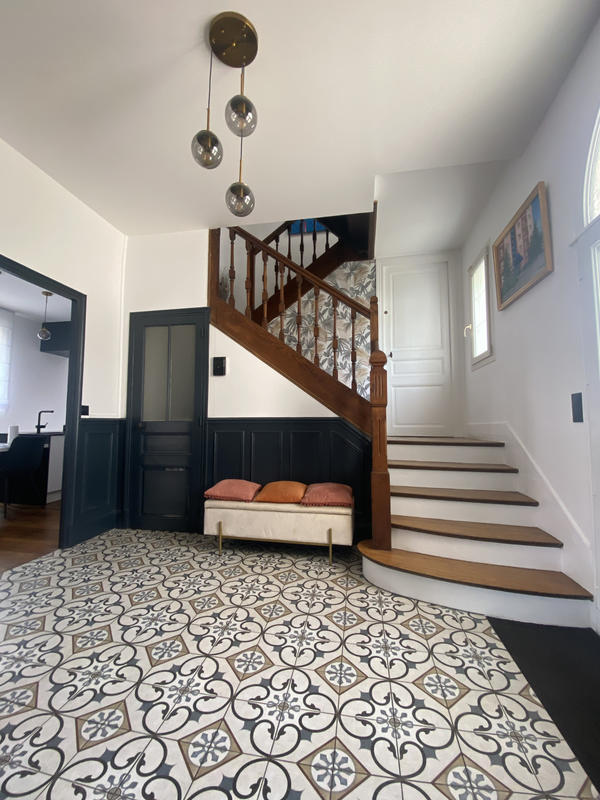 Maison - 240 m² - 7 pièces