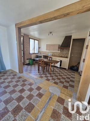 Maison - 80 m² - 5 pièces