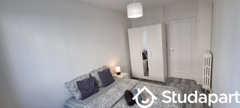 Chambre - 12 m² - 1 pièce