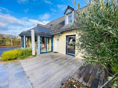 Maison - 141 m² - 6 pièces