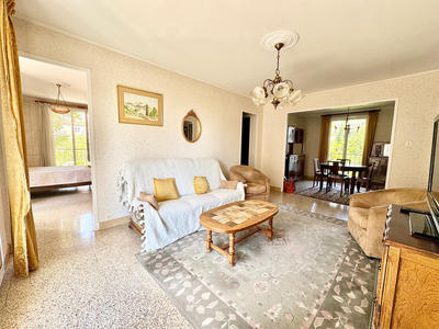 Appartement - 80 m² - 4 pièces