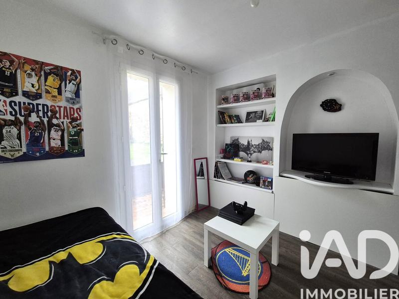 Maison - 186 m² - 8 pièces