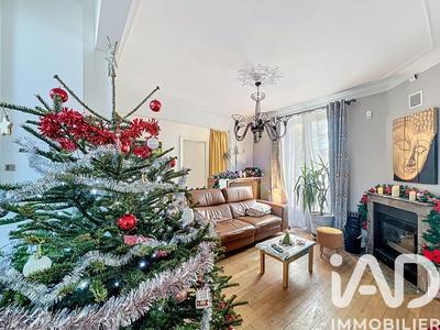 Maison - 180 m² - 7 pièces