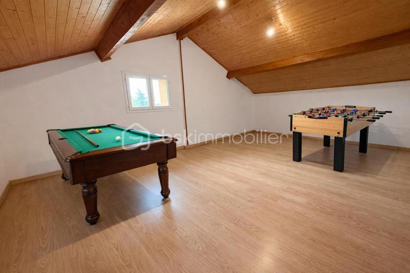 Maison - 168 m² - 5 pièces