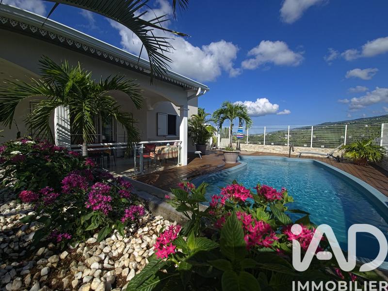 Maison - 150 m² - 5 pièces