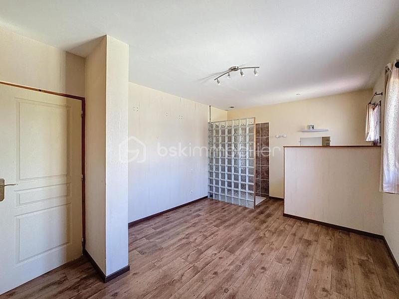 Pavillon - 135 m² - 7 pièces