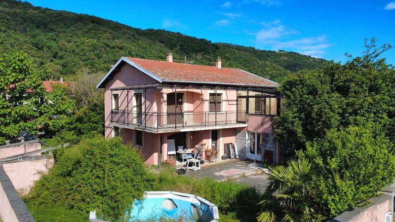 Maison - 100 m² - 5 pièces