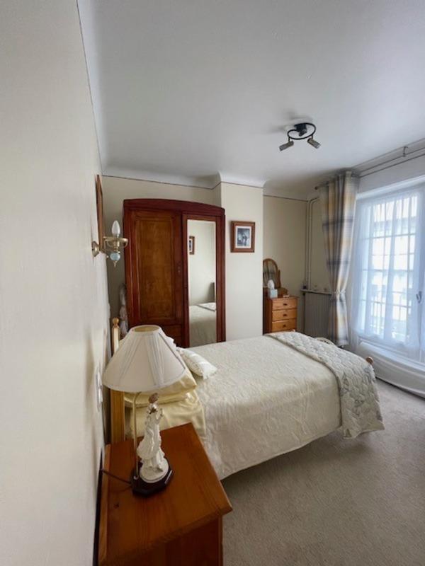 Maison - 150 m² - 10 pièces