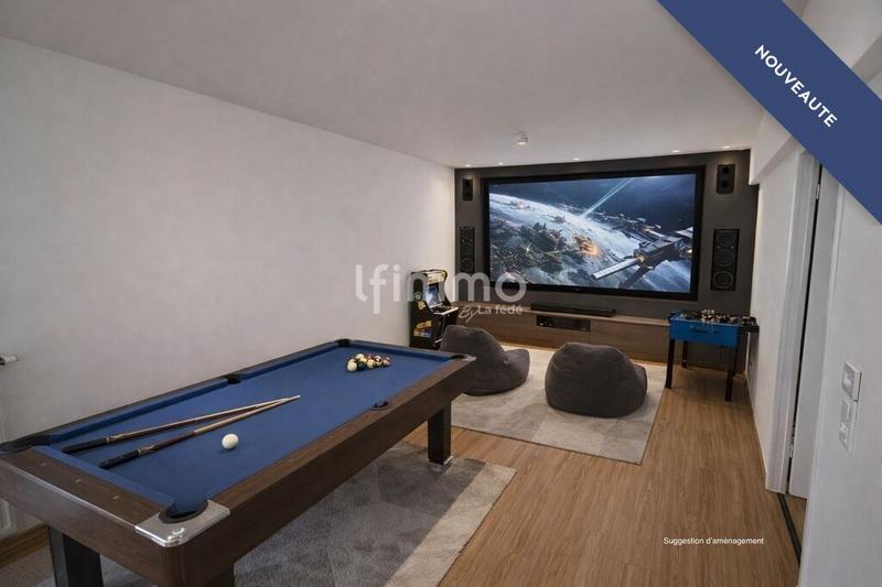 Loft - 121 m² - 5 pièces