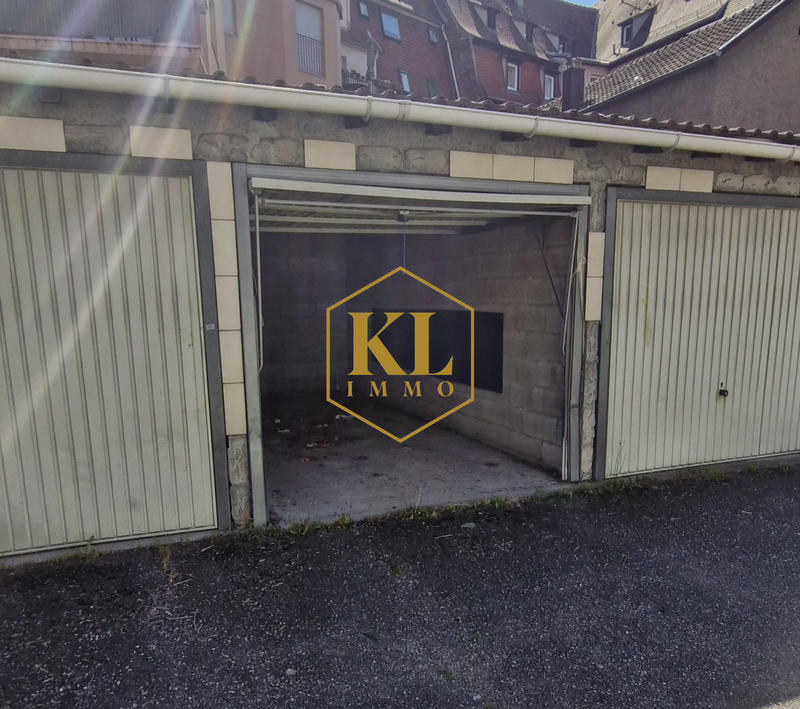 Parking / Garage - 13 m²