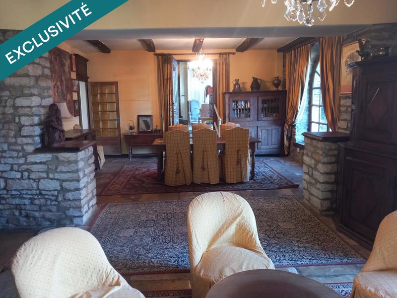 Maison - 333 m² - 8 pièces