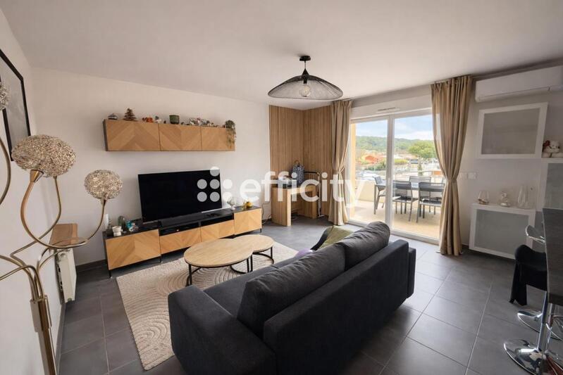 Appartement - 64 m² - 3 pièces