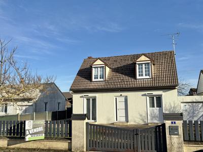 Maison traditionnelle - 85 m² - 6 pièces
