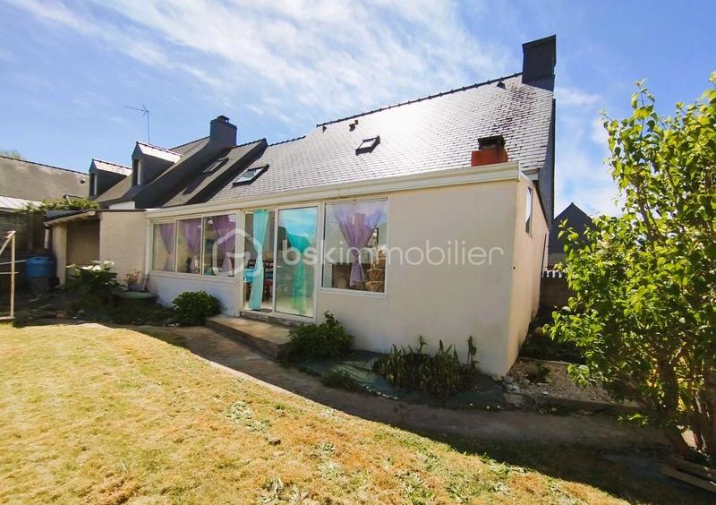 Maison traditionnelle - 98 m² - 7 pièces