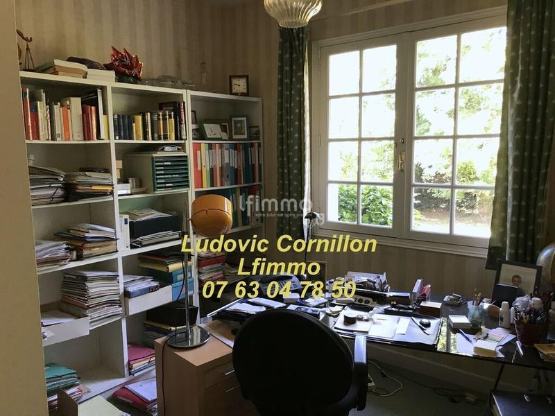 Maison - 207 m² - 11 pièces